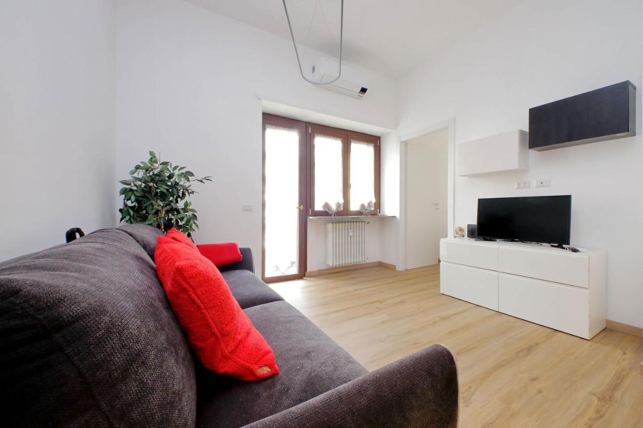 רומא 4Bnb - Cozy Albornoz Flat מראה חיצוני תמונה