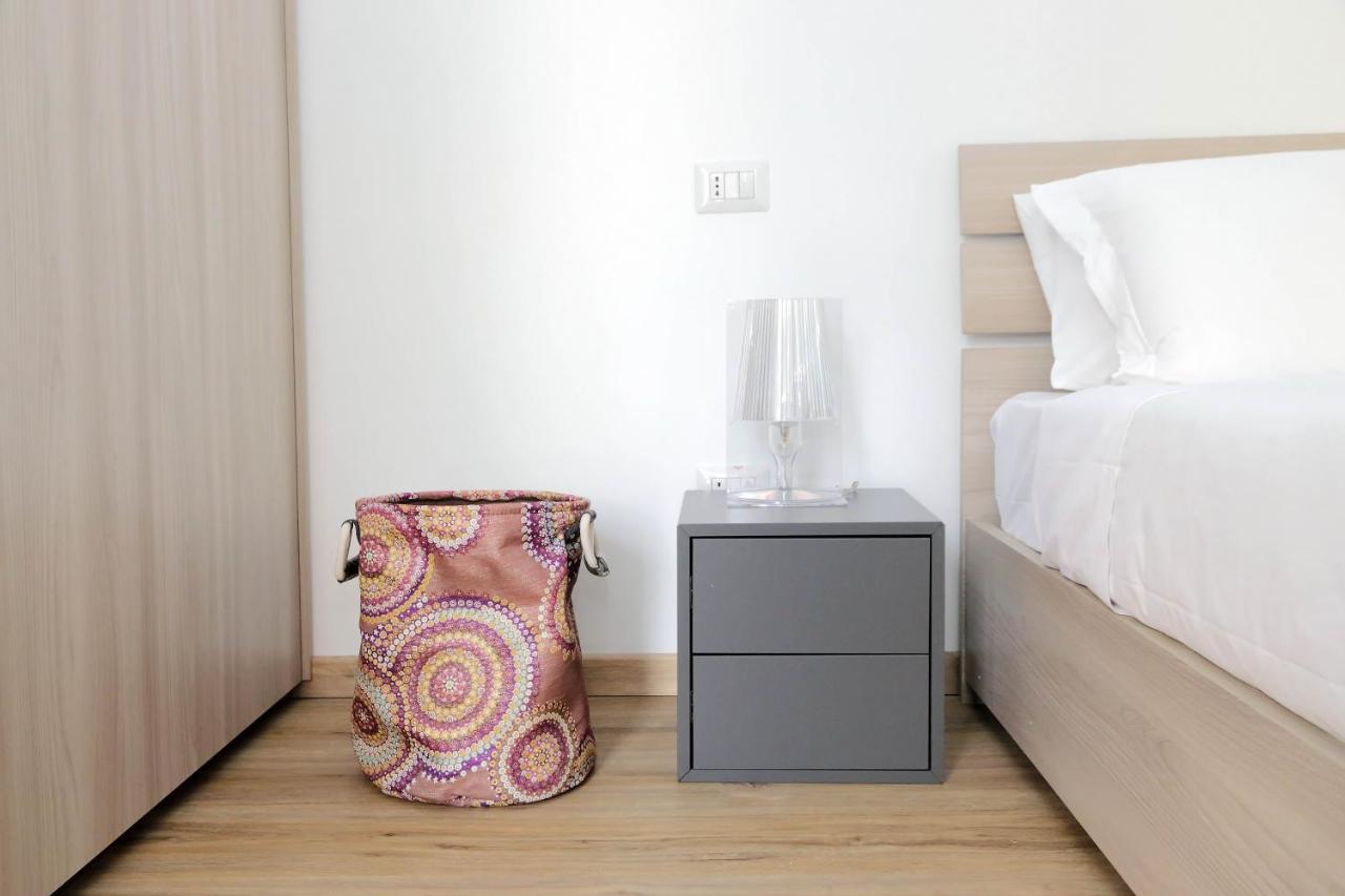 רומא 4Bnb - Cozy Albornoz Flat מראה חיצוני תמונה